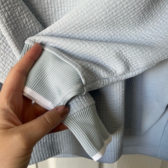 Women’s Lululemon Textured Long-Sleeve Polo Shirt | Size 2 - Picture 7 of 9